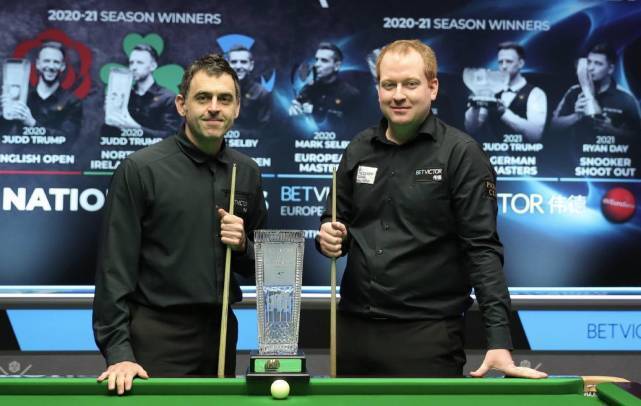 表现出布克 表现出布克