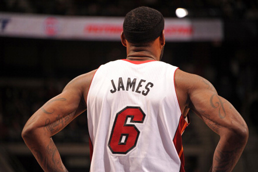 本文围绕 本文围绕